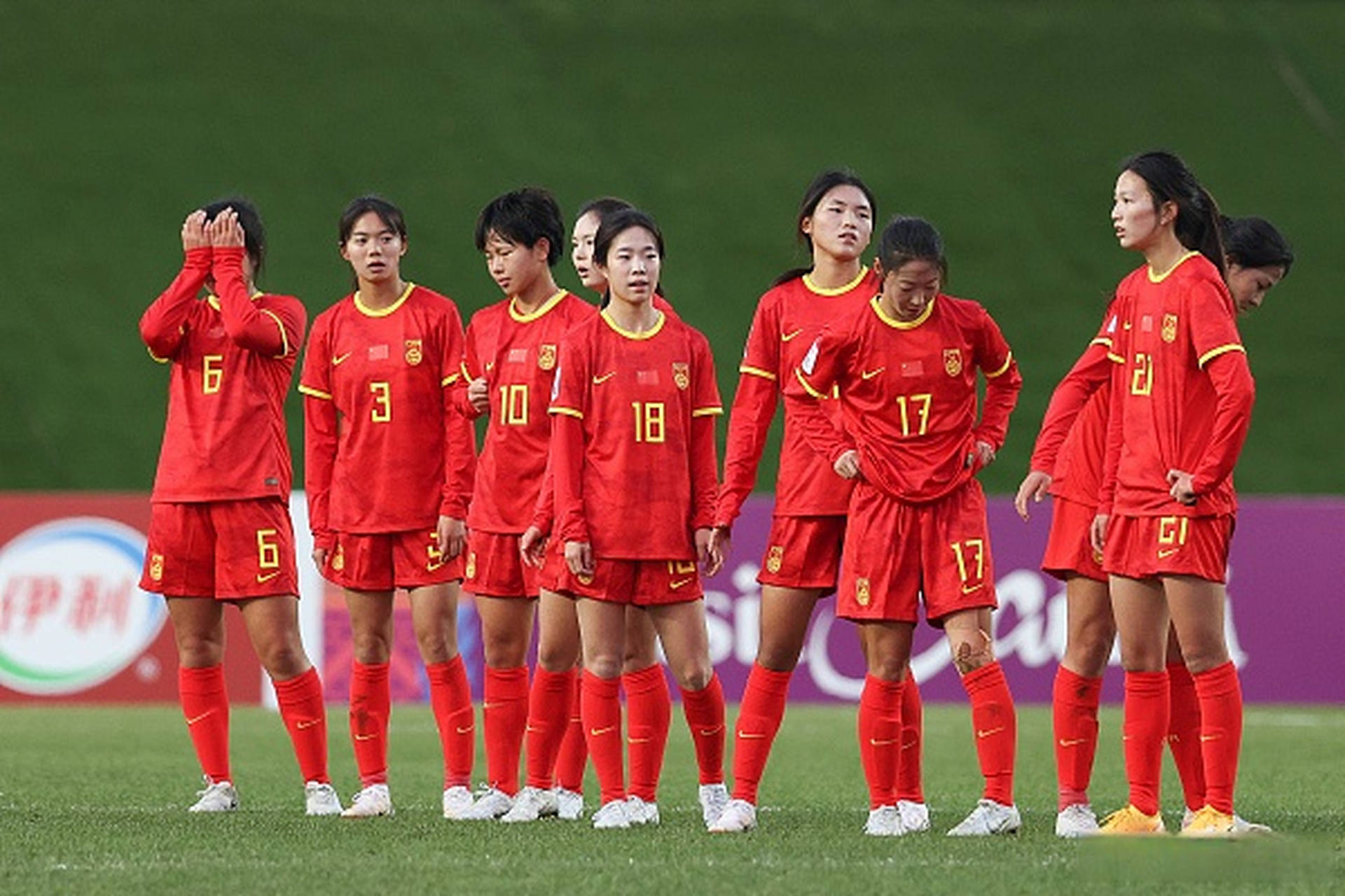 中国女足备战世界杯，迎战强劲对手