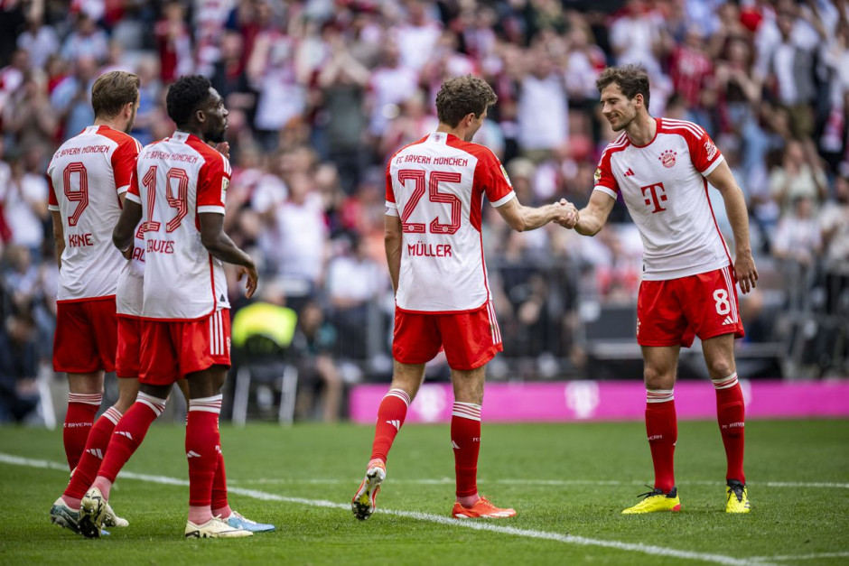 拜仁慕尼黑球员连胜中，实力强劲