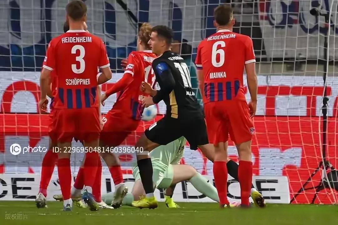 关于沃特福德主场击败埃弗顿，取得两连胜势头的信息