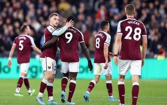 包含雷恩主场大胜云达不莱梅，取得胜利的词条