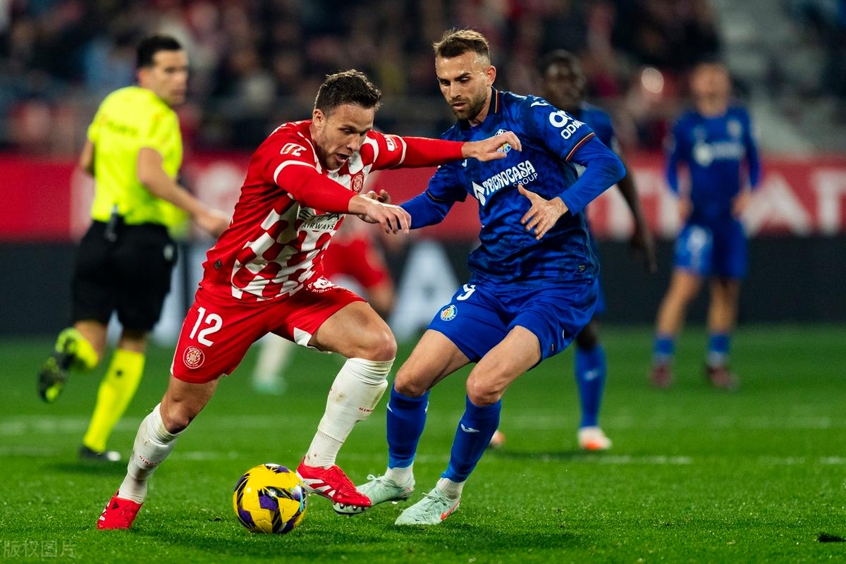 皇马连续三轮失利，球队士气低迷