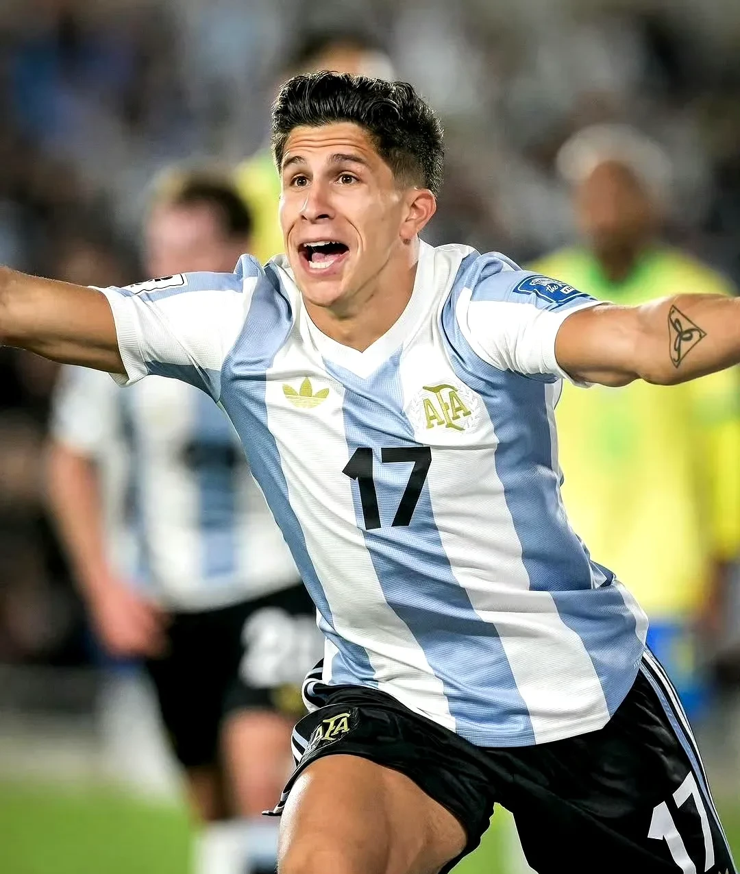 关于朗斯球员表现抢眼,被看好成为下一个巴西的信息 关于朗斯球员表现抢眼,被看好成为下一个巴西的信息