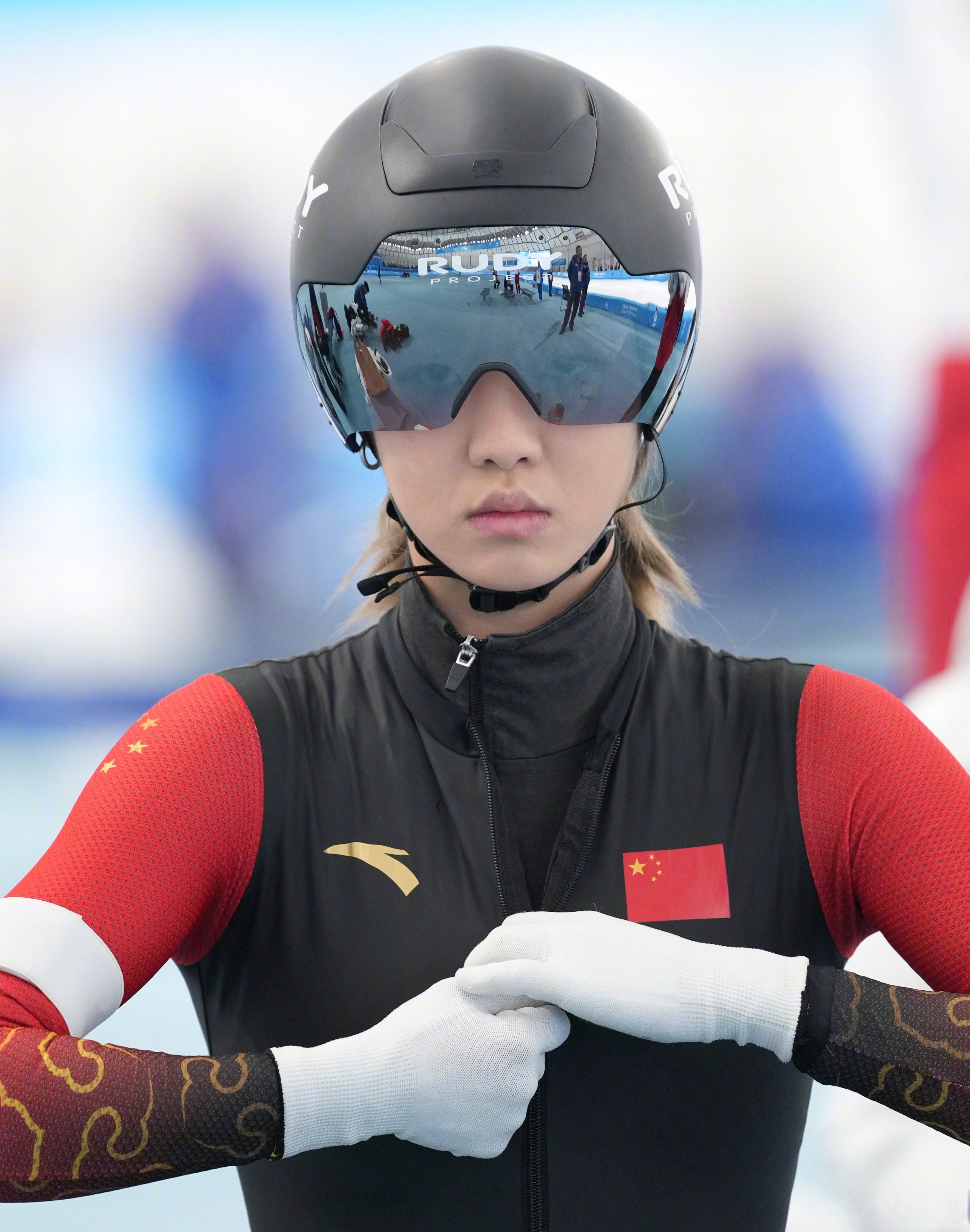 雷火电竞-韩国运动员展现出色表现，在比赛中脱颖而出