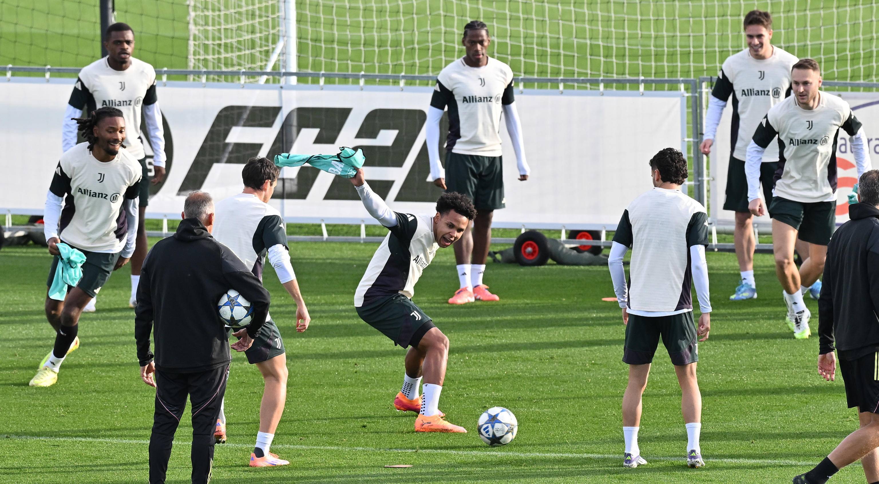 雷火电竞亚洲先驱-尤文图斯队员志在必得，备战接下来的比赛