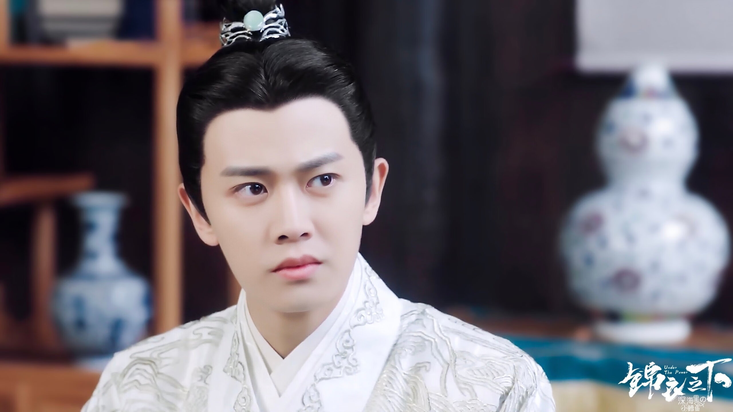 坚韧蓝白绞杀孤岛门神,阿根廷战术压制下,库尔图瓦如何成为绝望与希望的交点