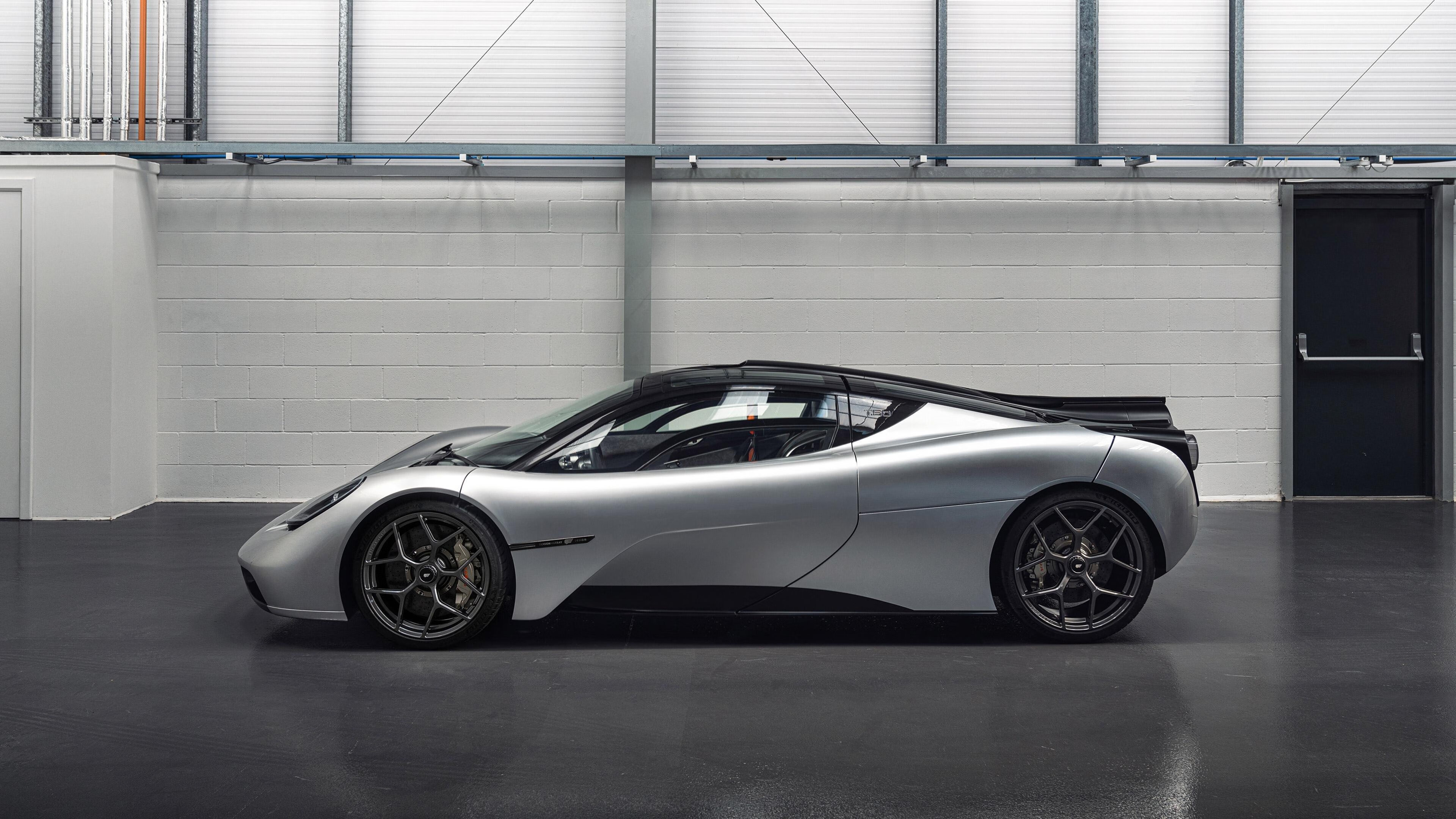 冰封东欧！广东铁血防守绞杀独行侠，范弗利特冷箭穿心成胜负手