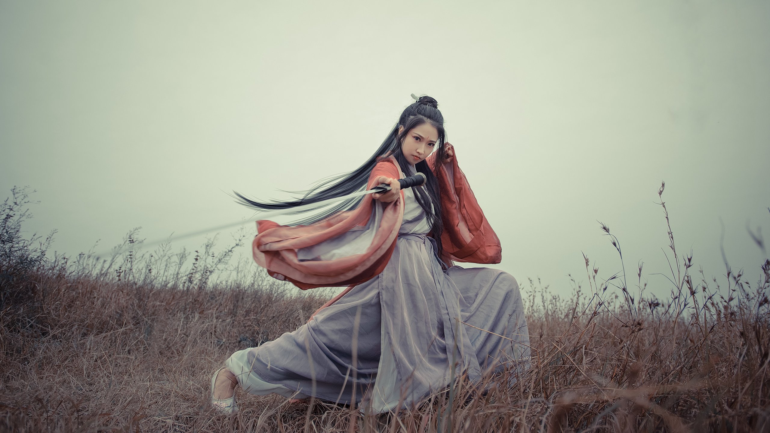 赛道三重门,当戈贝尔用防守艺术接管F1终极决战