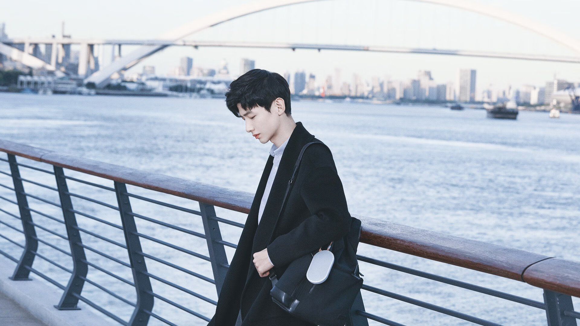 冲垮堡垒与接管命运，两个世界的破局者