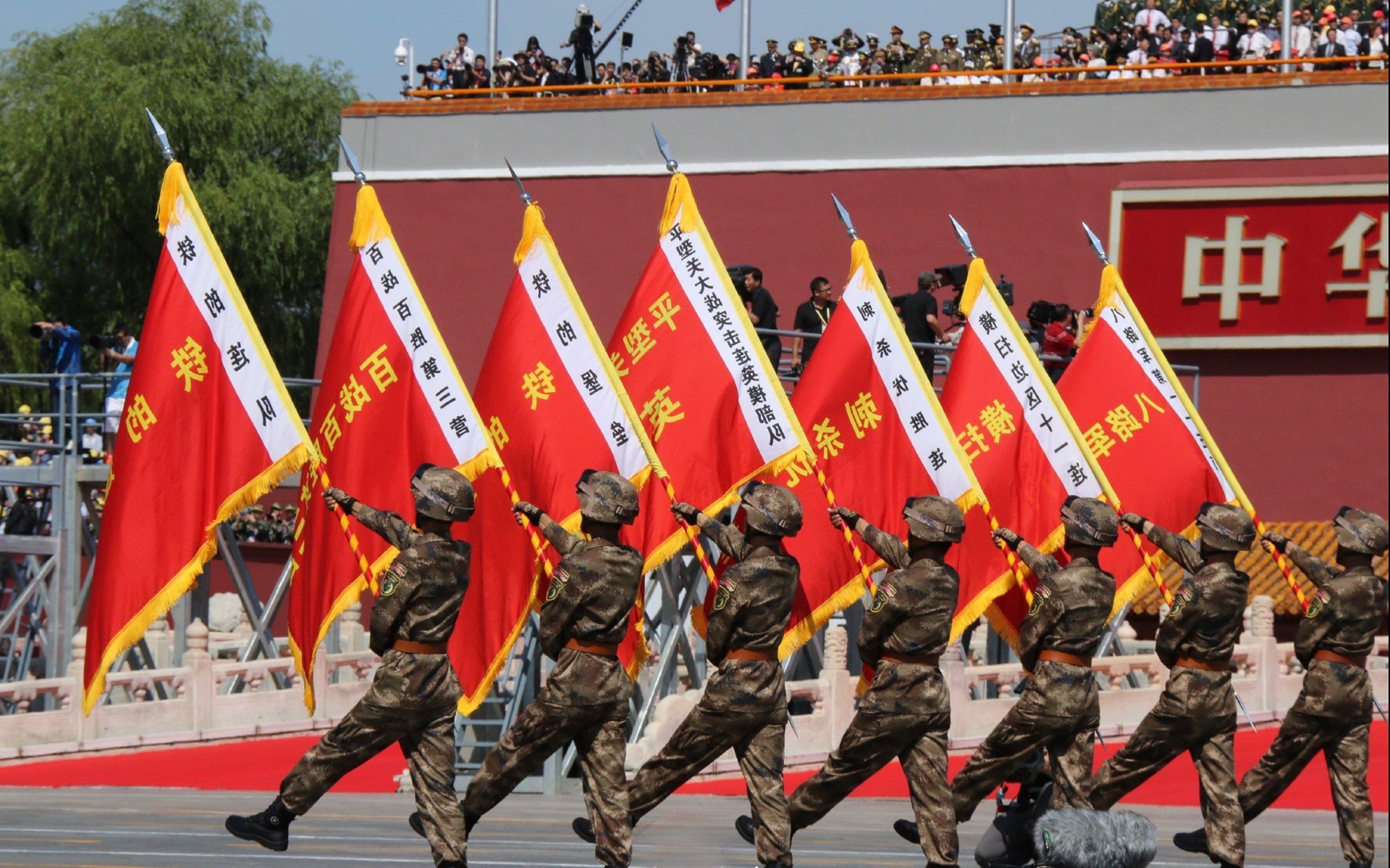 沙漠之狐的独舞,2026世界杯揭幕战,塔雷米如何用一场唯一的胜利改写历史